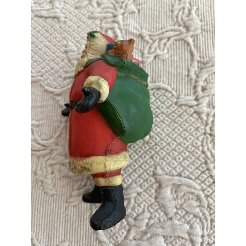 Unbranded vintage plastic